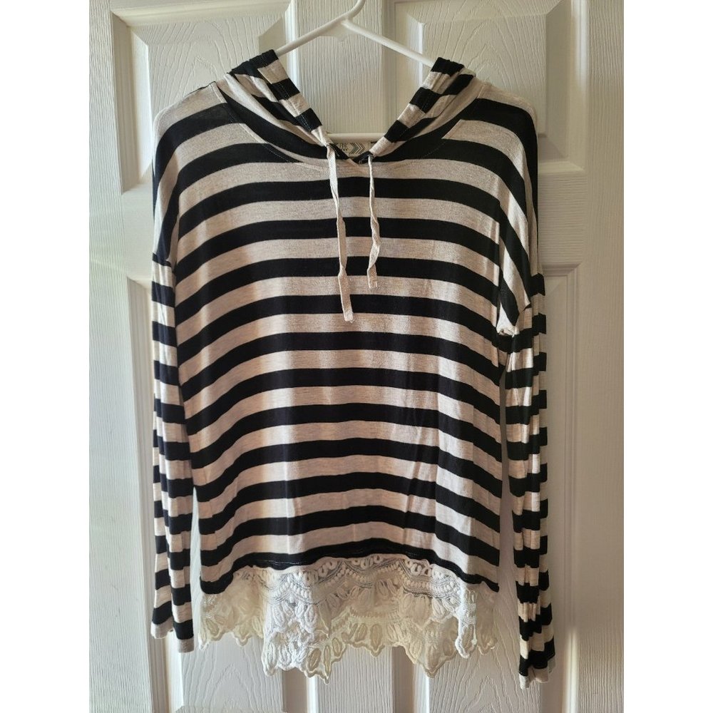 Pink Rose Boutique Hoodie (M)